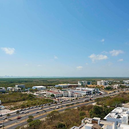 Ibis Cancun Centro Екстериор снимка