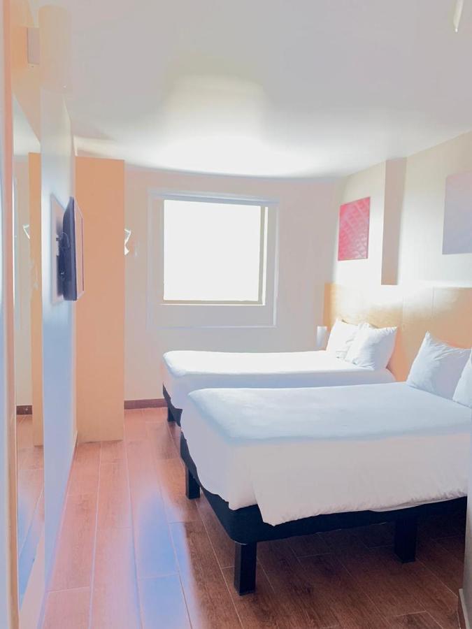 Ibis Cancun Centro Екстериор снимка