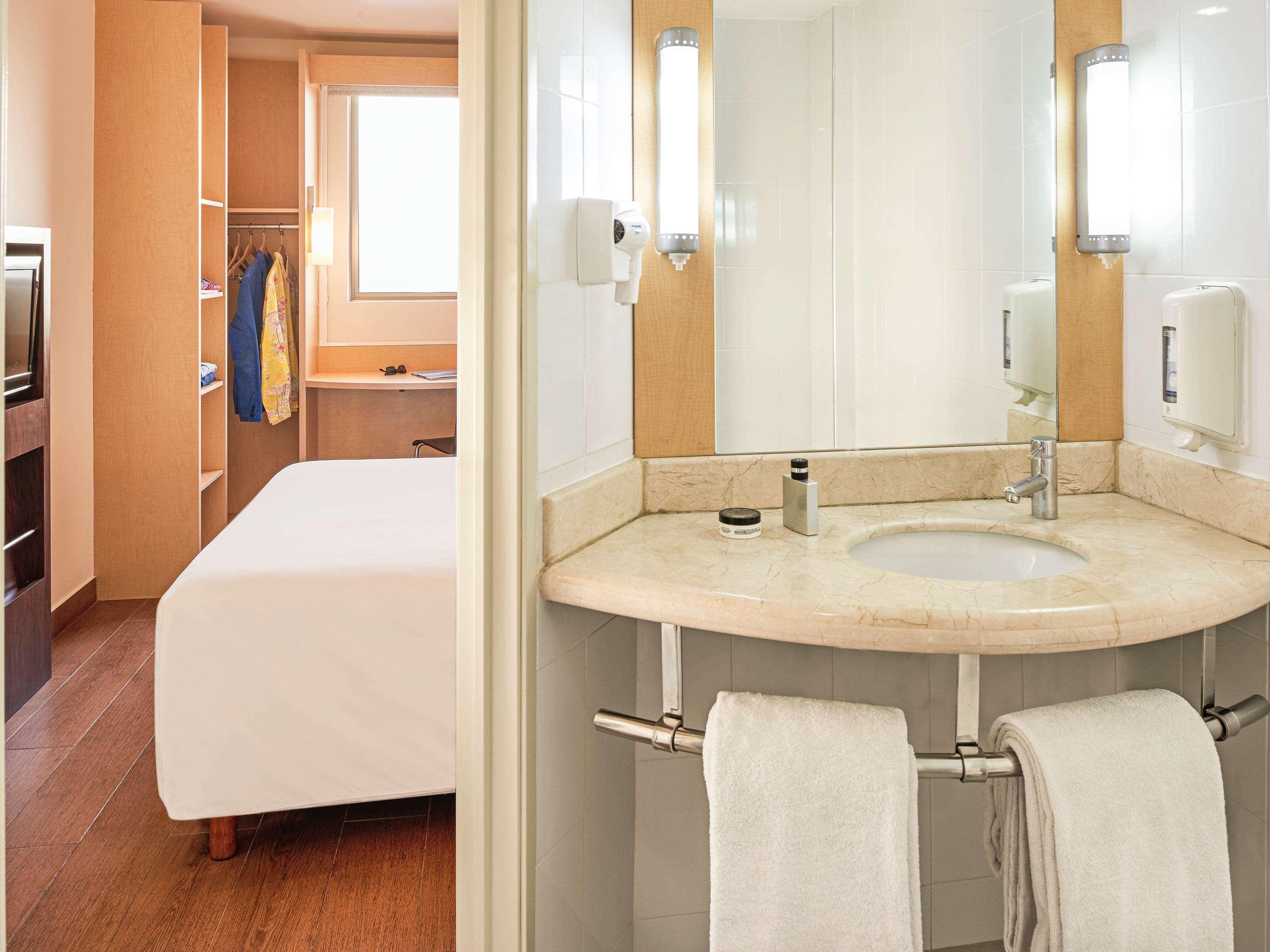Ibis Cancun Centro Екстериор снимка