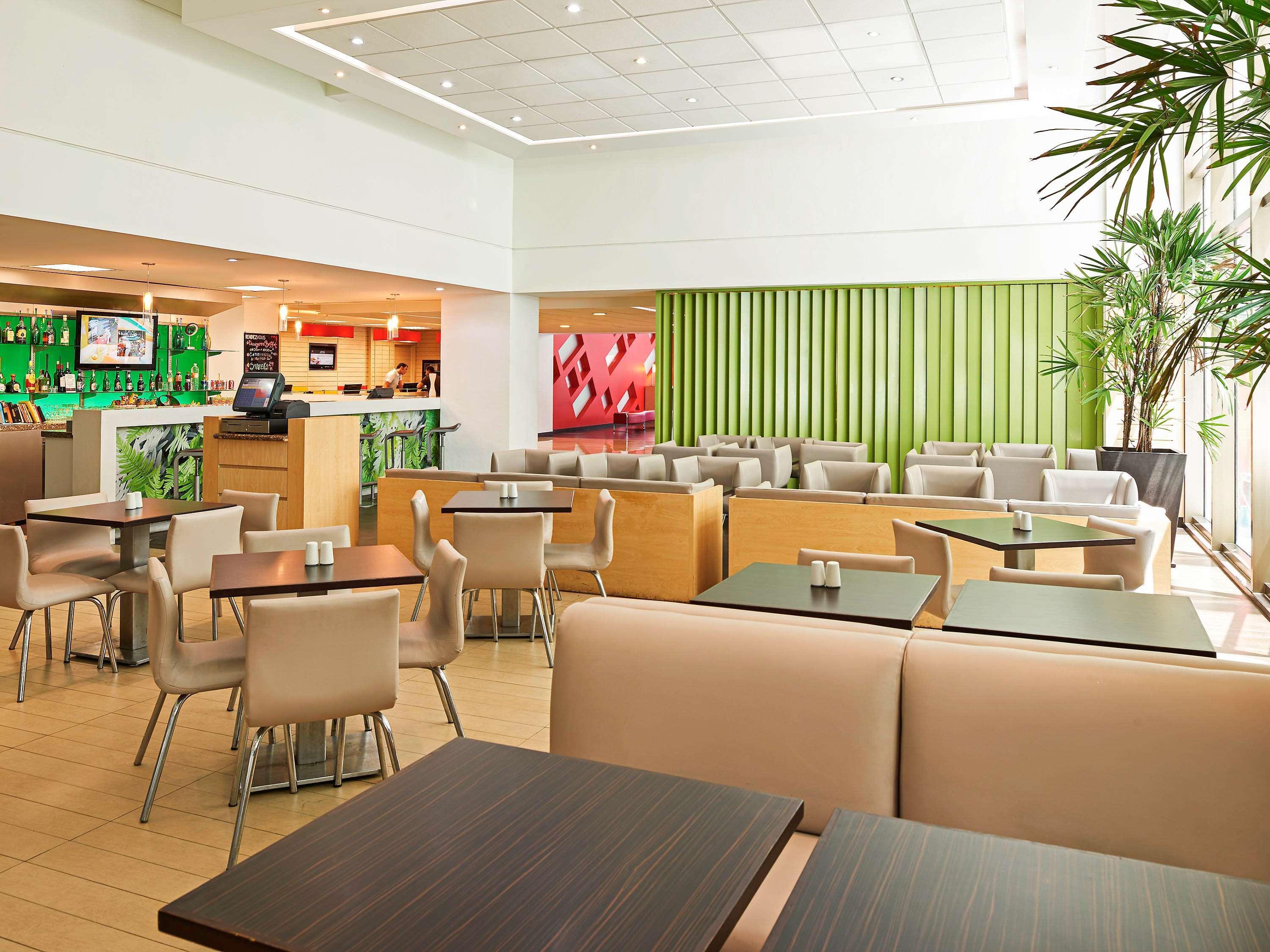 Ibis Cancun Centro Екстериор снимка