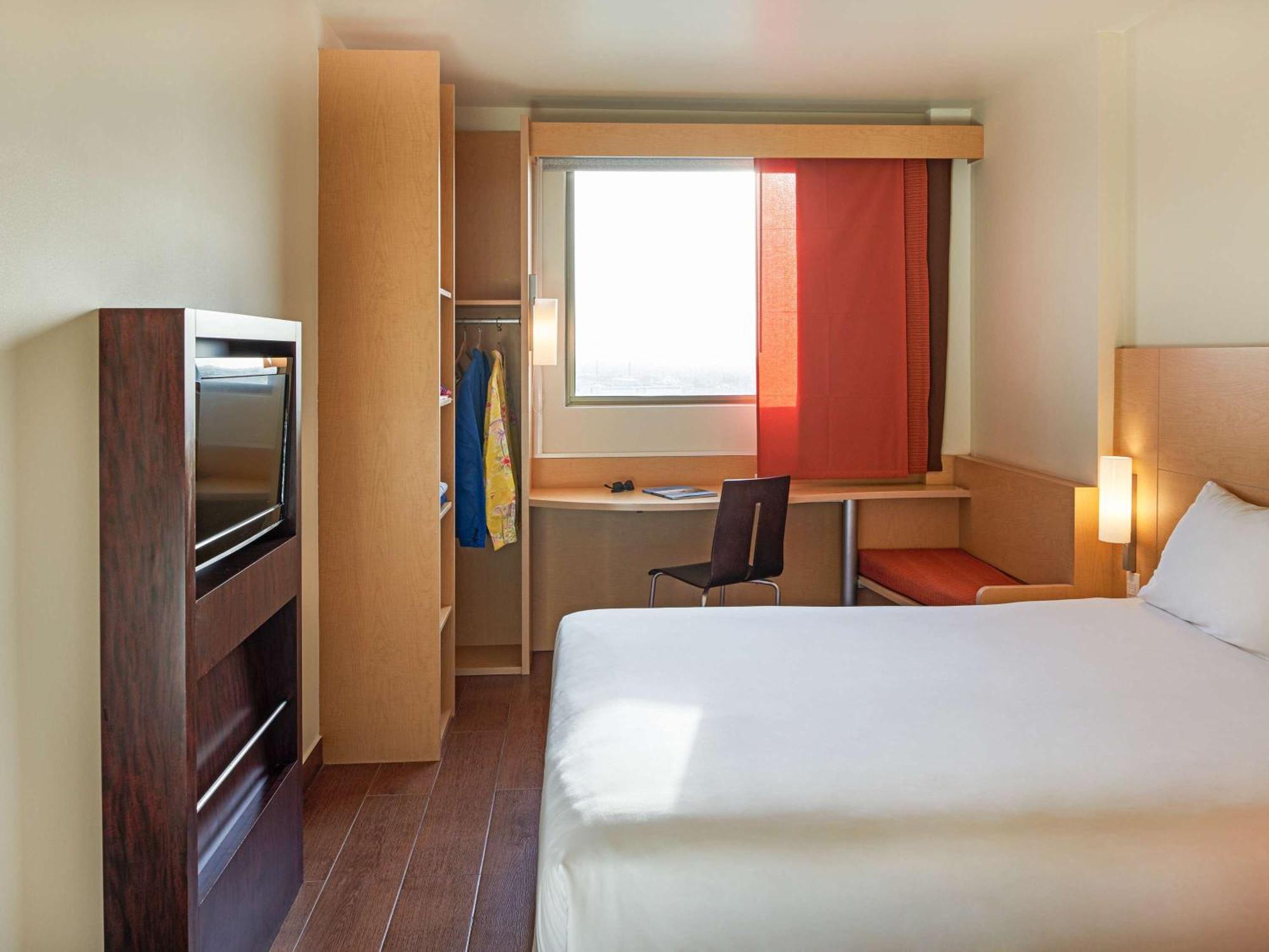 Ibis Cancun Centro Екстериор снимка