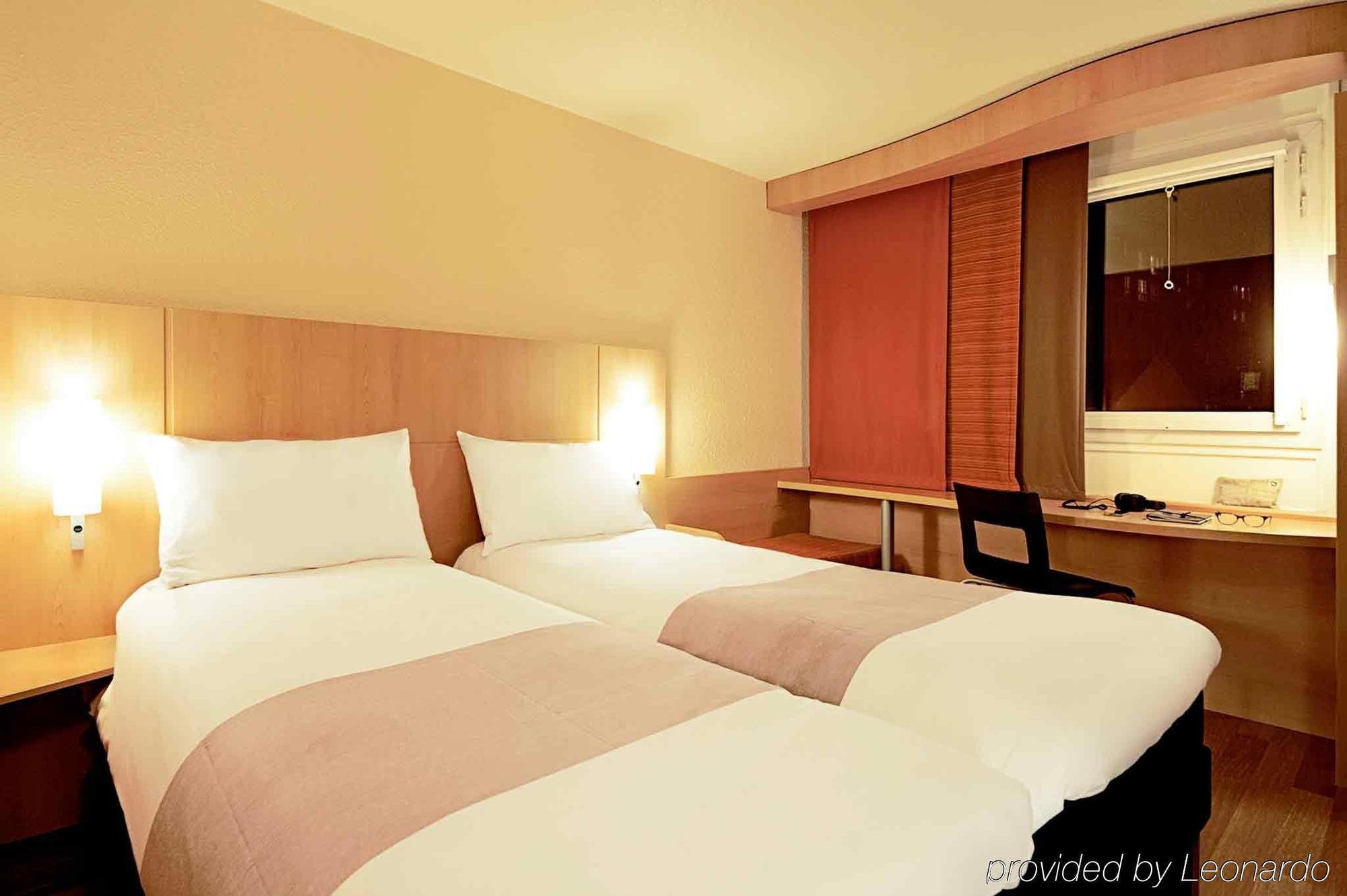 Ibis Cancun Centro Екстериор снимка