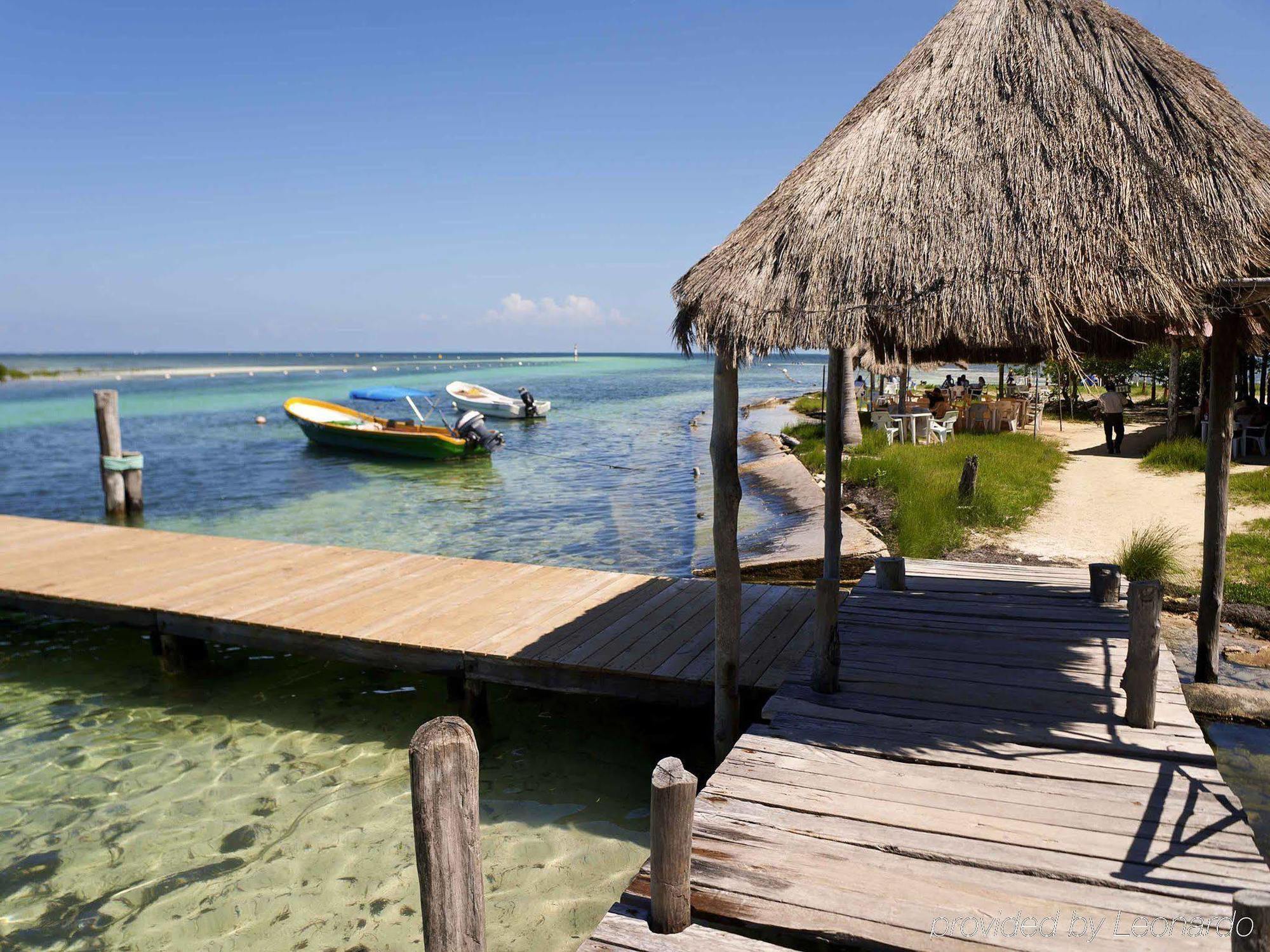 Ibis Cancun Centro Екстериор снимка