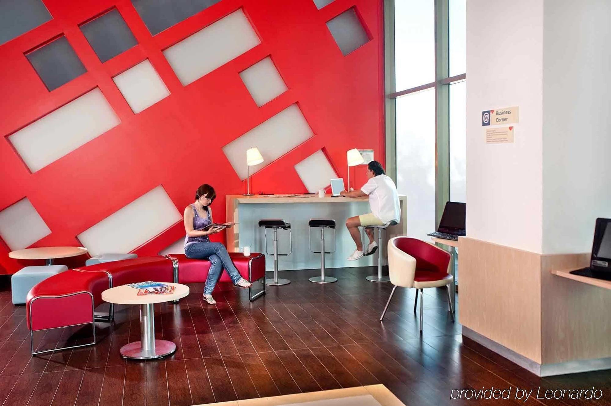 Ibis Cancun Centro Ресторант снимка