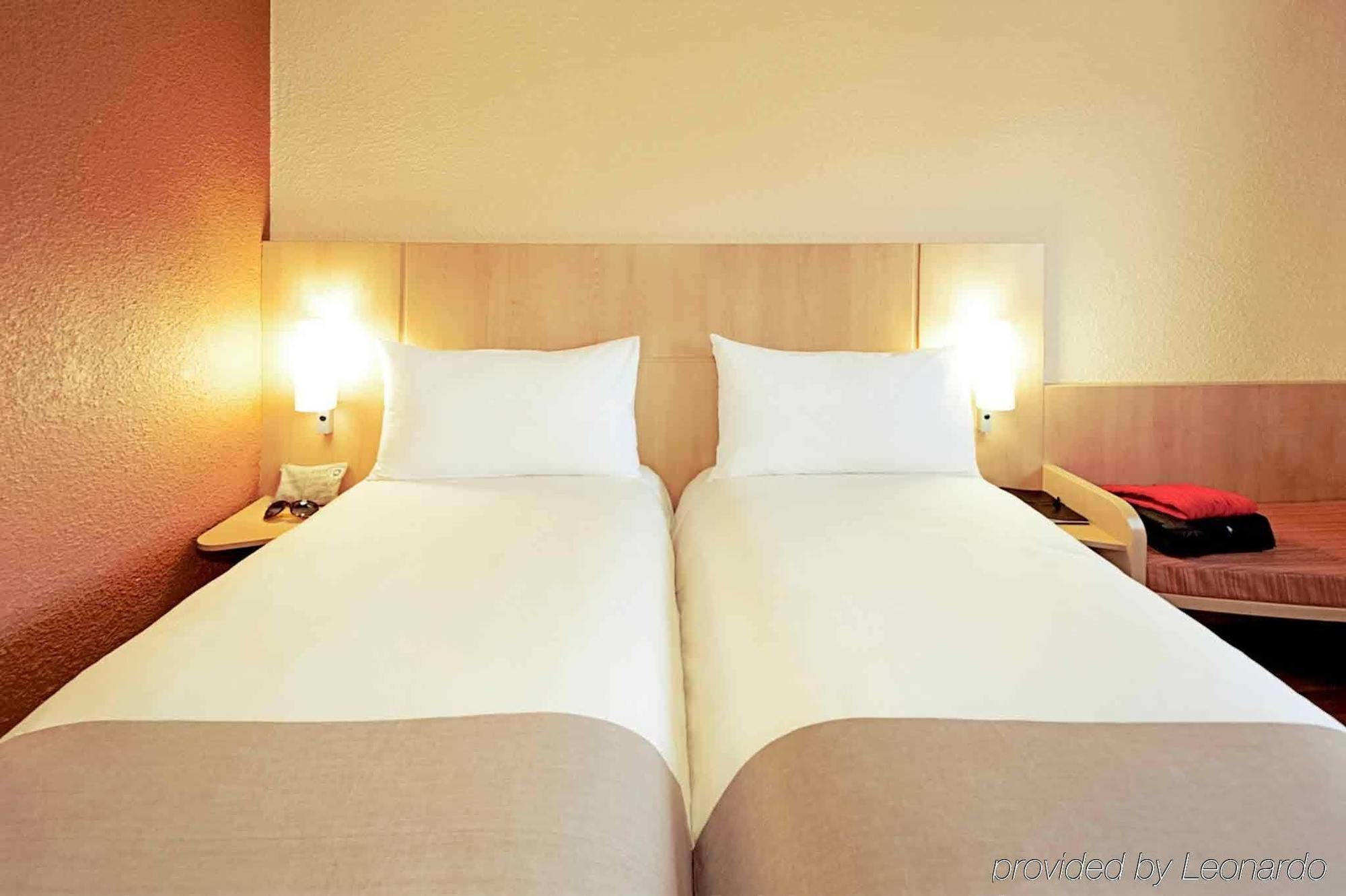 Ibis Cancun Centro Екстериор снимка