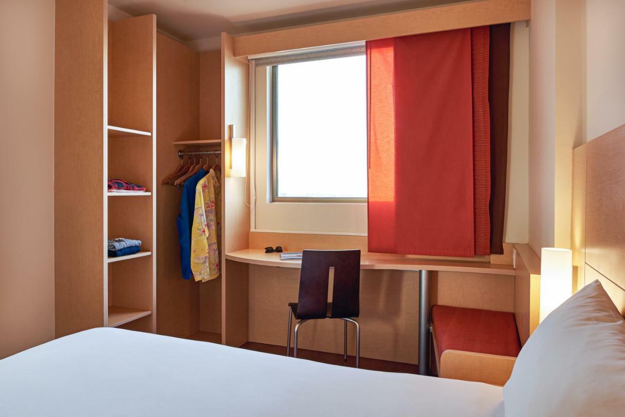 Ibis Cancun Centro Екстериор снимка